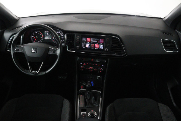 Seat Ateca 1.5 TSI Style (PANORAMADAK, TREKHAAK, NAVIGATIE, CRUISE CONTROL, STOELVERWARMING, ACHTERUITRIJCAMERA, AUTOMAAT)