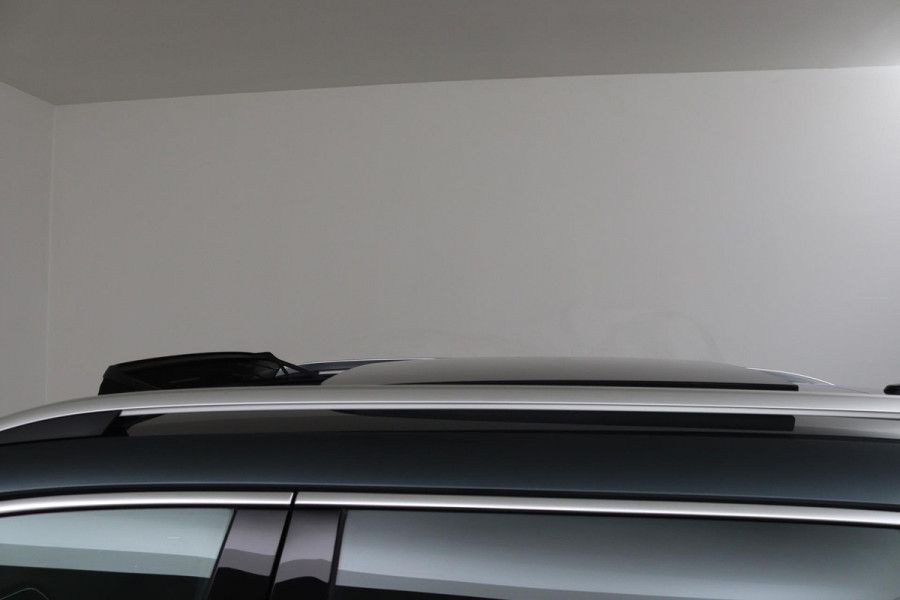Seat Ateca 1.5 TSI Style (PANORAMADAK, TREKHAAK, NAVIGATIE, CRUISE CONTROL, STOELVERWARMING, ACHTERUITRIJCAMERA, AUTOMAAT)