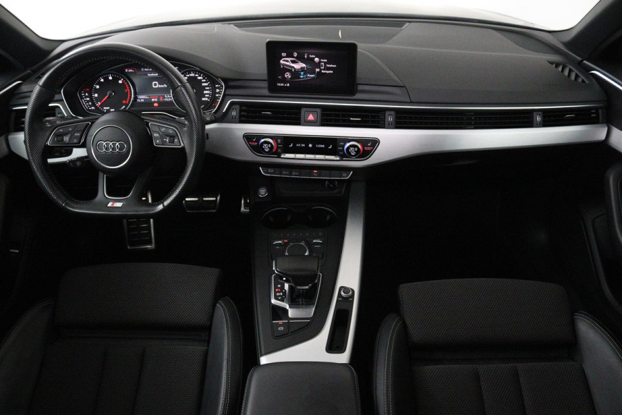 Audi A4 Avant 2.0 TFSI MHEV Sport S line black edition (PANORAMADAK, TREKHAAK, CRUISE, NAVIGATIE, STOELVERWARMING, CAMERA)