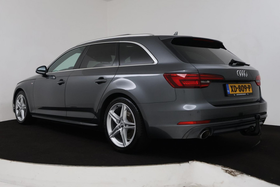 Audi A4 Avant 2.0 TFSI MHEV Sport S line black edition (PANORAMADAK, TREKHAAK, CRUISE, NAVIGATIE, STOELVERWARMING, CAMERA)