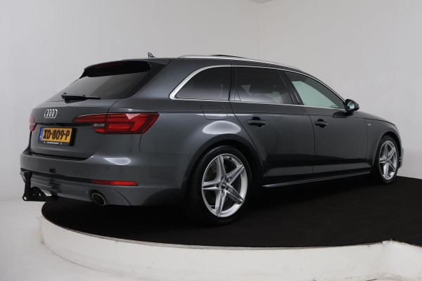 Audi A4 Avant 2.0 TFSI MHEV Sport S line black edition (PANORAMADAK, TREKHAAK, CRUISE, NAVIGATIE, STOELVERWARMING, CAMERA)