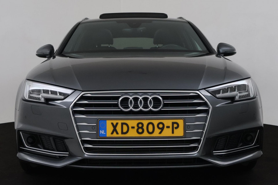Audi A4 Avant 2.0 TFSI MHEV Sport S line black edition (PANORAMADAK, TREKHAAK, CRUISE, NAVIGATIE, STOELVERWARMING, CAMERA)