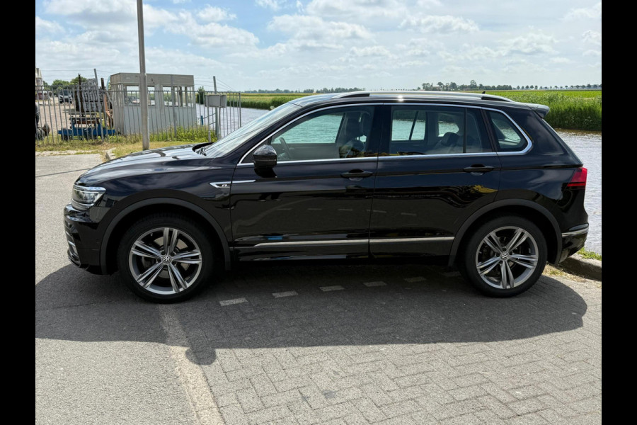 Volkswagen Tiguan 2.0 TSI 4Motion Highline Business R Leer / standkachel / trekhaak enz..