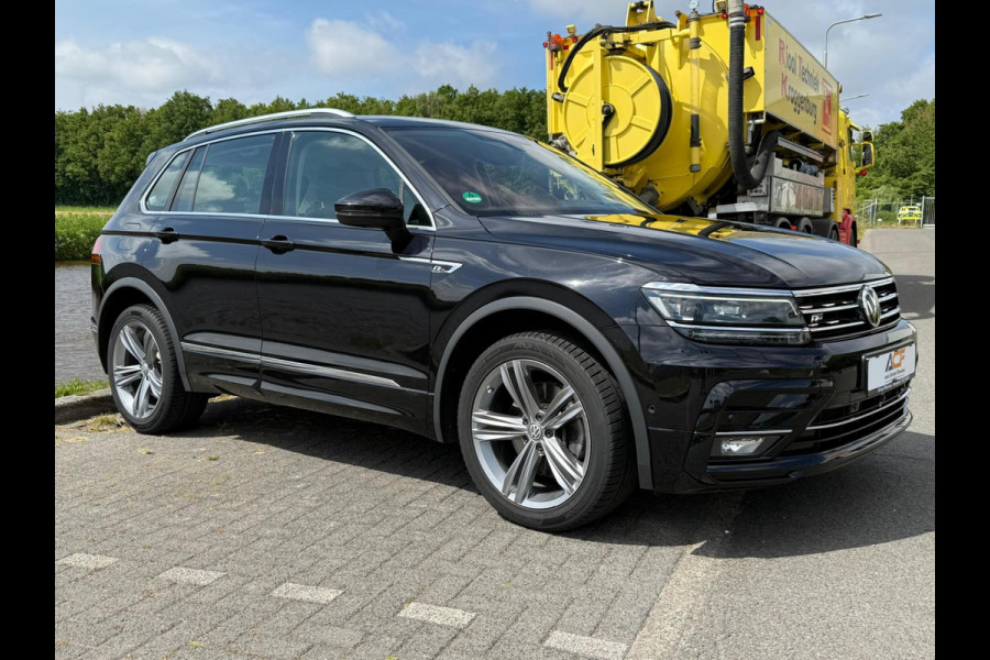 Volkswagen Tiguan 2.0 TSI 4Motion Highline Business R Leer / standkachel / trekhaak enz..