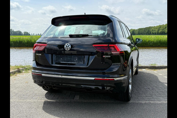 Volkswagen Tiguan 2.0 TSI 4Motion Highline Business R Leer / standkachel / trekhaak enz..