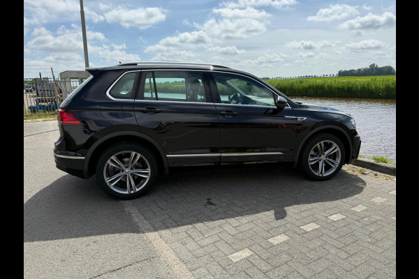 Volkswagen Tiguan 2.0 TSI 4Motion Highline Business R Leer / standkachel / trekhaak enz..