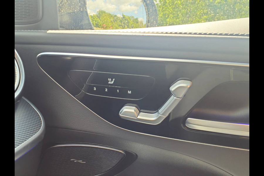 Mercedes-Benz C-Klasse Estate 300 e AMG Pano Distr Trekh HUD 360 Night Massage