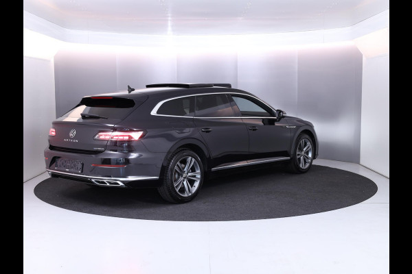 Volkswagen Arteon Shooting Brake 1.4 TSI eHybrid R-Line Business 218 pk Automaat (DSG) | Verlengde garantie | Navigatie | Panoramadak | Parkeersensoren (Park assist) | Achteruitrijcamera | Lederen bekleding |