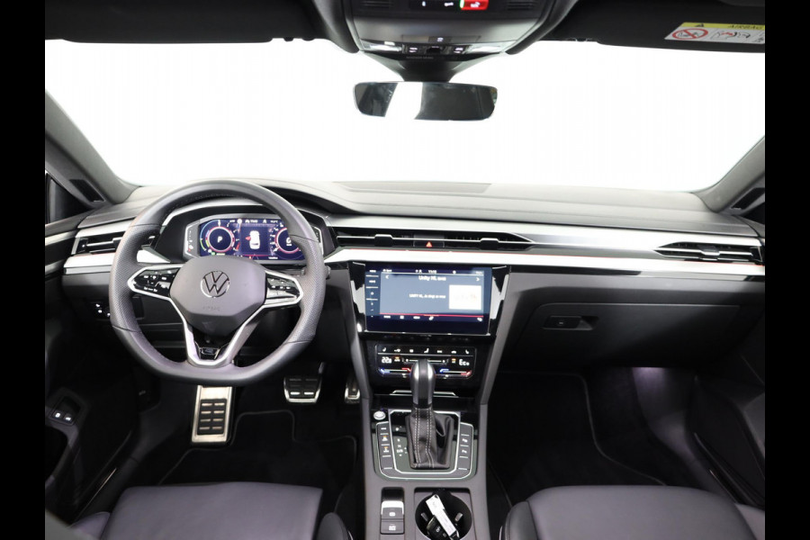 Volkswagen Arteon Shooting Brake 1.4 TSI eHybrid R-Line Business 218 pk Automaat (DSG) | Verlengde garantie | Navigatie | Panoramadak | Parkeersensoren (Park assist) | Achteruitrijcamera | Lederen bekleding |