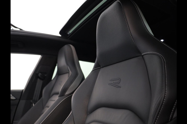 Volkswagen Arteon Shooting Brake 1.4 TSI eHybrid R-Line Business 218 pk Automaat (DSG) | Verlengde garantie | Navigatie | Panoramadak | Parkeersensoren (Park assist) | Achteruitrijcamera | Lederen bekleding |