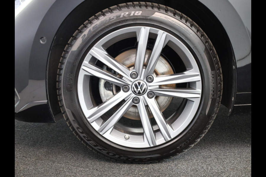 Volkswagen Arteon Shooting Brake 1.4 TSI eHybrid R-Line Business 218 pk Automaat (DSG) | Verlengde garantie | Navigatie | Panoramadak | Parkeersensoren (Park assist) | Achteruitrijcamera | Lederen bekleding |