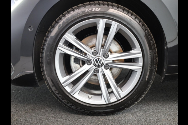 Volkswagen Arteon Shooting Brake 1.4 TSI eHybrid R-Line Business 218 pk Automaat (DSG) | Verlengde garantie | Navigatie | Panoramadak | Parkeersensoren (Park assist) | Achteruitrijcamera | Lederen bekleding |