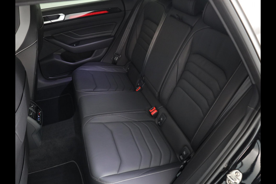 Volkswagen Arteon Shooting Brake 1.4 TSI eHybrid R-Line Business 218 pk Automaat (DSG) | Verlengde garantie | Navigatie | Panoramadak | Parkeersensoren (Park assist) | Achteruitrijcamera | Lederen bekleding |