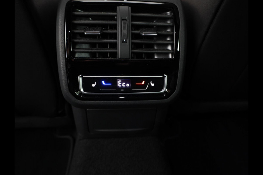 Volkswagen Arteon Shooting Brake 1.4 TSI eHybrid R-Line Business 218 pk Automaat (DSG) | Verlengde garantie | Navigatie | Panoramadak | Parkeersensoren (Park assist) | Achteruitrijcamera | Lederen bekleding |