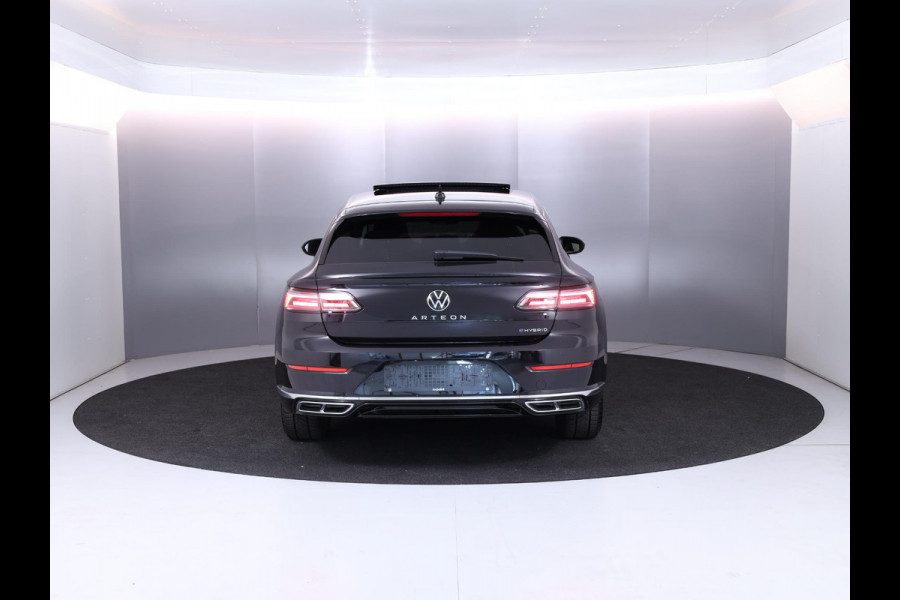Volkswagen Arteon Shooting Brake 1.4 TSI eHybrid R-Line Business 218 pk Automaat (DSG) | Verlengde garantie | Navigatie | Panoramadak | Parkeersensoren (Park assist) | Achteruitrijcamera | Lederen bekleding |