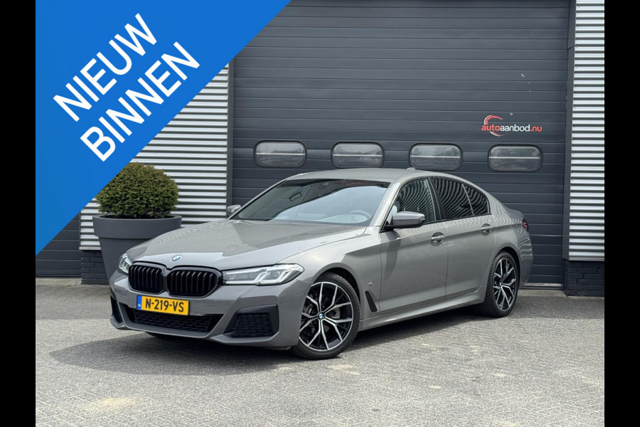 BMW 5 Serie 520i High Executive M pakket | Camera | 19 Inch Lichtmetalen Velgen | Navigatie | Stoelverwarming