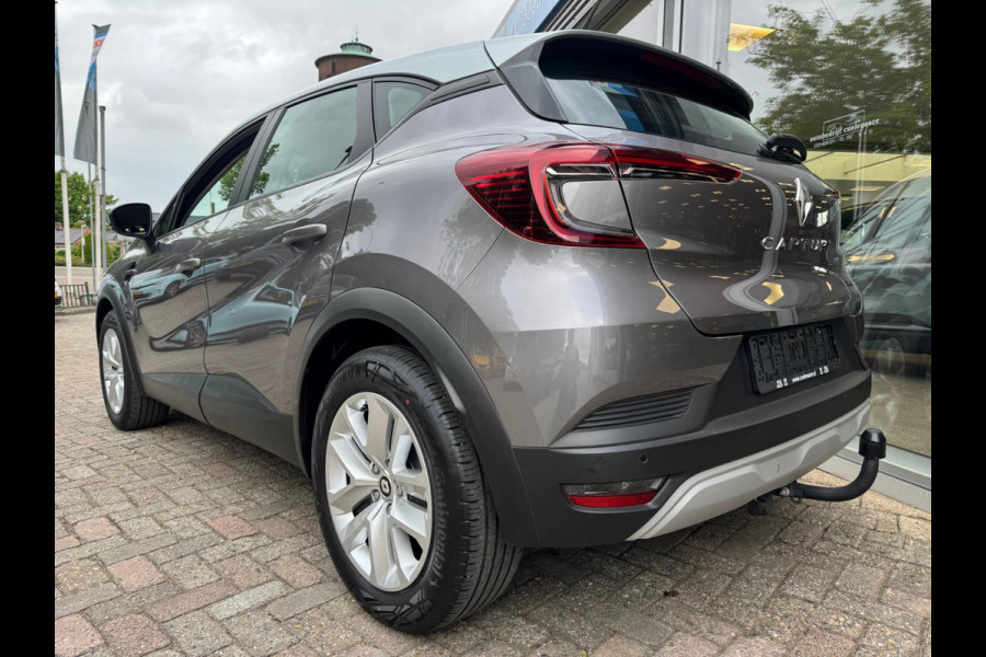 Renault Captur 1.6 E-Tech full hybrid 145 Equilibre Trekhaak/ Navi / Clima / P-sensor