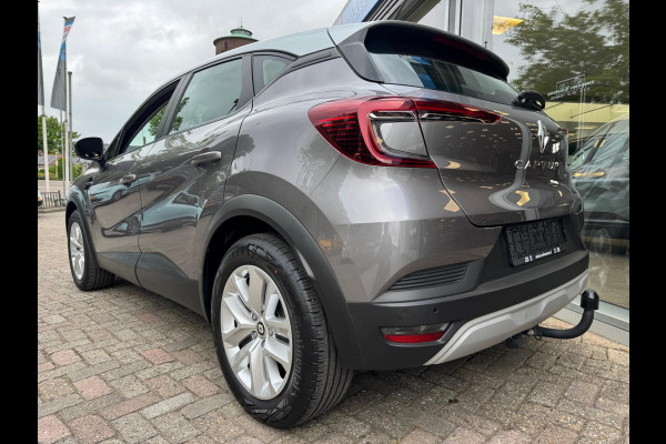 Renault Captur 1.6 E-Tech full hybrid 145 Equilibre Trekhaak/ Navi / Clima / P-sensor