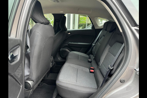 Renault Captur 1.6 E-Tech full hybrid 145 Equilibre Trekhaak/ Navi / Clima / P-sensor