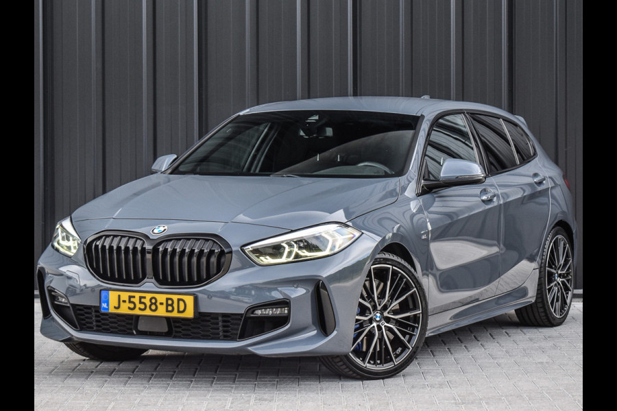 BMW 1-serie 118i EXECUTIVE EDITION | M-SPORT | AMBIANCE INTERIEUR | FULL-LED | TREKHAAK | CARPLAY | 19 INCH | M-SPORT BRAKE | DAB+ | SHADOW-