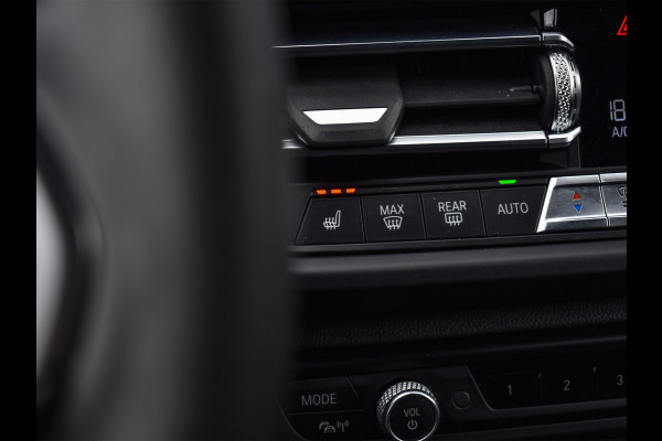 BMW 1-serie 118i EXECUTIVE EDITION | M-SPORT | AMBIANCE INTERIEUR | FULL-LED | TREKHAAK | CARPLAY | 19 INCH | M-SPORT BRAKE | DAB+ | SHADOW-