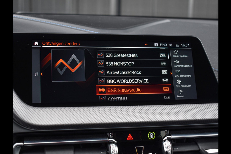 BMW 1-serie 118i EXECUTIVE EDITION | M-SPORT | AMBIANCE INTERIEUR | FULL-LED | TREKHAAK | CARPLAY | 19 INCH | M-SPORT BRAKE | DAB+ | SHADOW-
