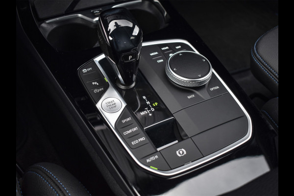 BMW 1-serie 118i EXECUTIVE EDITION | M-SPORT | AMBIANCE INTERIEUR | FULL-LED | TREKHAAK | CARPLAY | 19 INCH | M-SPORT BRAKE | DAB+ | SHADOW-