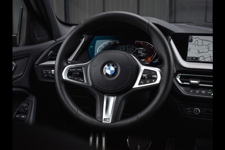 BMW 1-serie 118i EXECUTIVE EDITION | M-SPORT | AMBIANCE INTERIEUR | FULL-LED | TREKHAAK | CARPLAY | 19 INCH | M-SPORT BRAKE | DAB+ | SHADOW-
