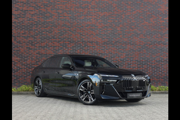 BMW 7 Serie M760e xDrive *SkyLounge*Executive*Bow&Wil*