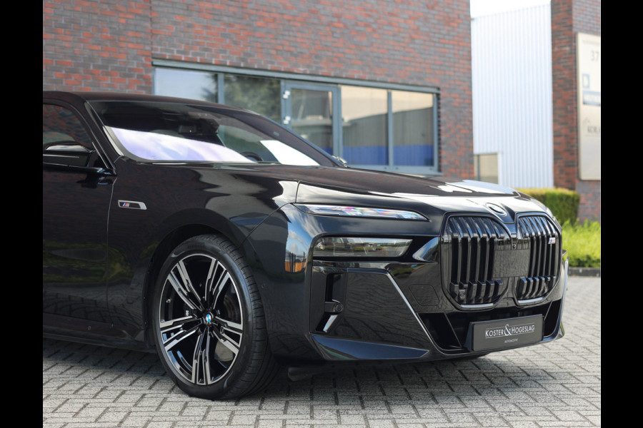 BMW 7 Serie M760e xDrive *SkyLounge*Executive*Bow&Wil*