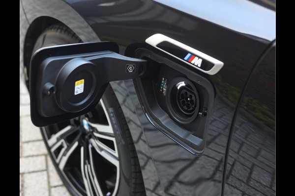 BMW 7 Serie M760e xDrive *SkyLounge*Executive*Bow&Wil*
