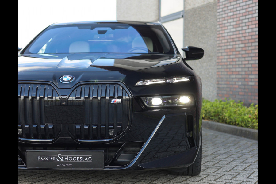 BMW 7 Serie M760e xDrive *SkyLounge*Executive*Bow&Wil*