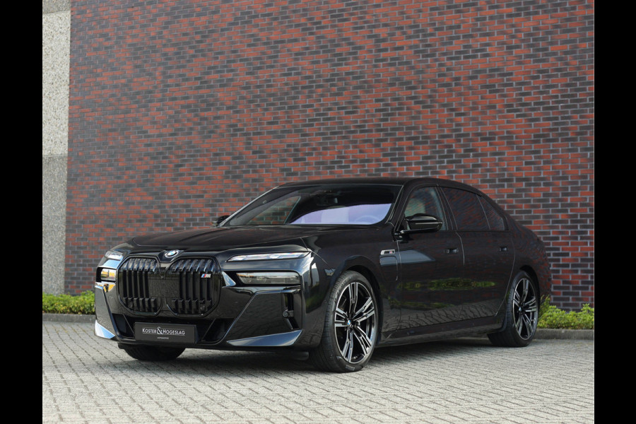 BMW 7 Serie M760e xDrive *SkyLounge*Executive*Bow&Wil*
