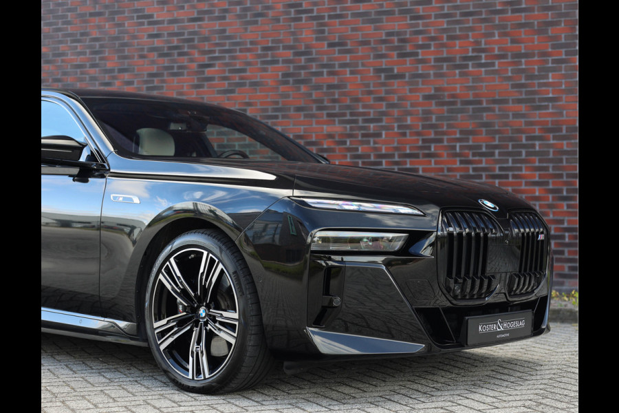 BMW 7 Serie M760e xDrive *SkyLounge*Executive*Bow&Wil*