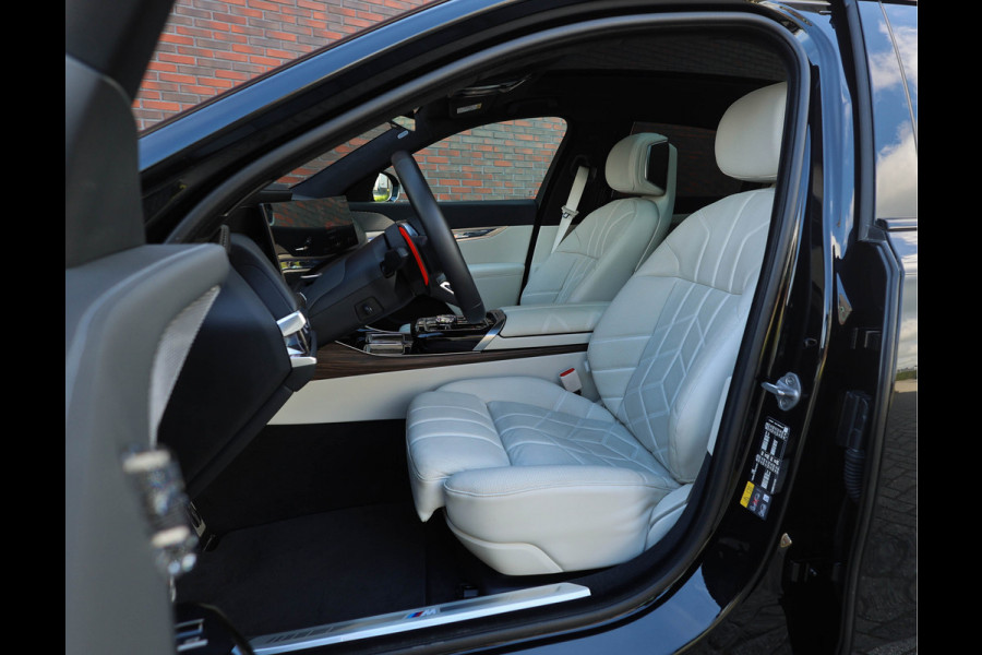 BMW 7 Serie M760e xDrive *SkyLounge*Executive*Bow&Wil*
