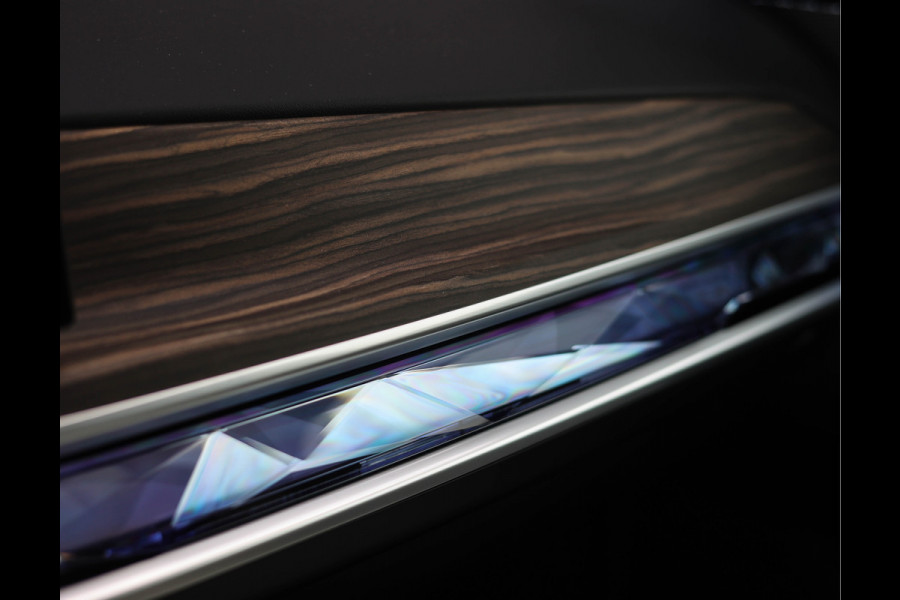 BMW 7 Serie M760e xDrive *SkyLounge*Executive*Bow&Wil*