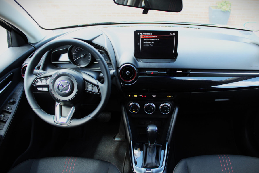 Mazda 2 1.5 SkyActiv-G 90 Homura - Stoel- stuurverwarming, Cruise, Achteruitrijcamera, Airco!