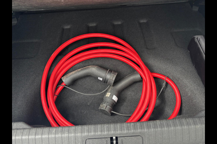 Citroën Ë-C4 Shine Pack Business 50 kWh | Rijklaar geleverd, 12 maanden BOVAG garantie! |