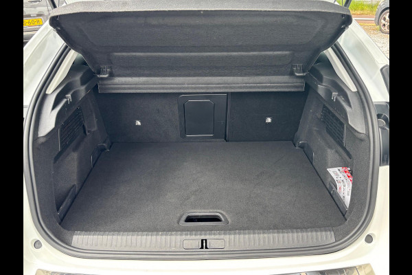 Citroën Ë-C4 Shine Pack Business 50 kWh | Rijklaar geleverd, 12 maanden BOVAG garantie! |