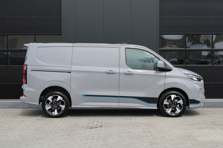 Ford Transit Custom 320 2.0 TDCI L1H1 Sport 170pk - 2x Schuifdeur - 19" LM velgen - ACC - Blind spot - Navi - Camera - Verwarmd stuur - 70l tank - R