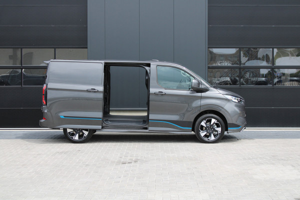 Ford Transit Custom 320 2.0 TDCI L1H1 Sport 170pk - 2x Schuifdeur - 19" LM velgen - ACC - Blind spot - Navi - Camera - Verwarmd stuur - 70l tank - R