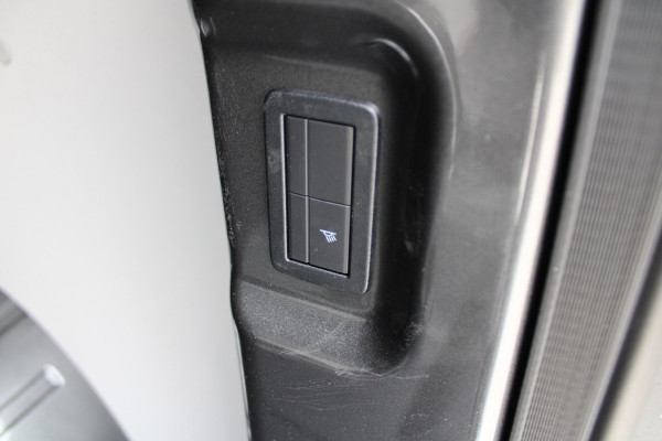 Ford Transit Custom 320 2.0 TDCI L1H1 Sport 170pk - 2x Schuifdeur - 19" LM velgen - ACC - Blind spot - Navi - Camera - Verwarmd stuur - 70l tank - R