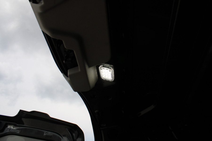Ford Transit Custom 320 2.0 TDCI L1H1 Sport 170pk - 2x Schuifdeur - 19" LM velgen - ACC - Blind spot - Navi - Camera - Verwarmd stuur - 70l tank - R