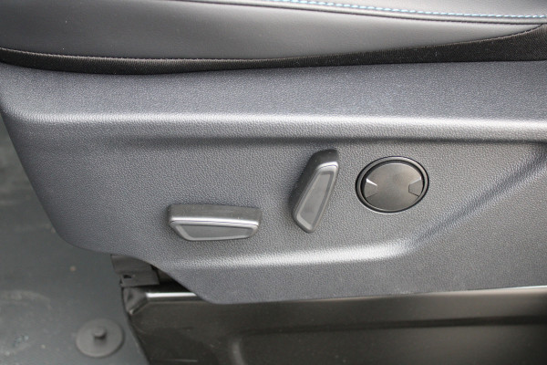 Ford Transit Custom 320 2.0 TDCI L1H1 Sport 170pk - 2x Schuifdeur - 19" LM velgen - ACC - Blind spot - Navi - Camera - Verwarmd stuur - 70l tank - R