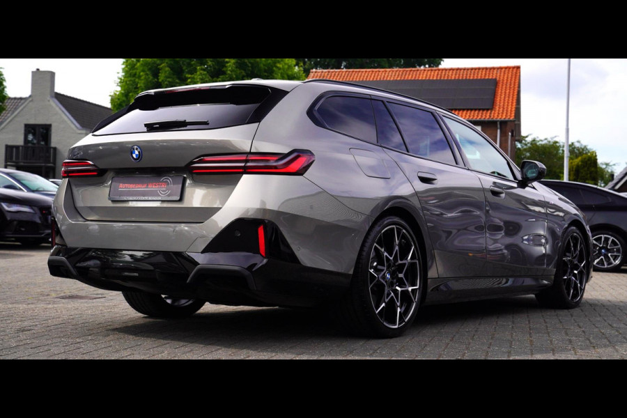 BMW i5 I5 eDrive40 M-pakket | Iconic Glow | Stoelkoeling | Panorama | BMW Driving Assistant| Harman/Kardon | 340PK | Swarovski |