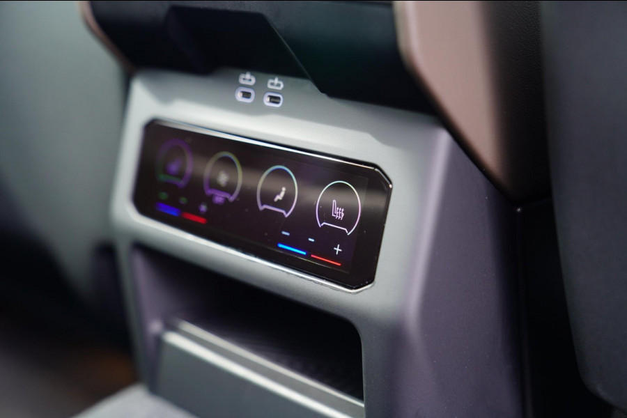 BMW i5 I5 eDrive40 M-pakket | Iconic Glow | Stoelkoeling | Panorama | BMW Driving Assistant| Harman/Kardon | 340PK | Swarovski |