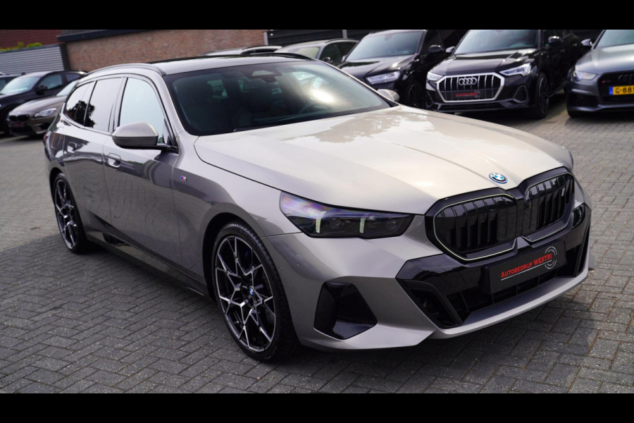BMW i5 I5 eDrive40 M-pakket | Iconic Glow | Stoelkoeling | Panorama | BMW Driving Assistant| Harman/Kardon | 340PK | Swarovski |