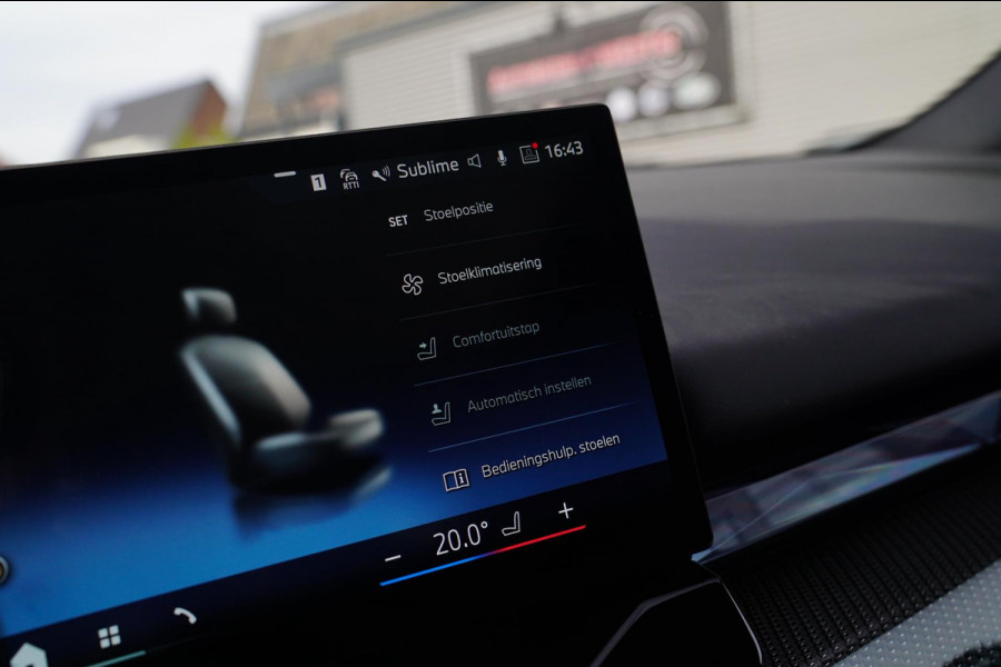 BMW i5 I5 eDrive40 M-pakket | Iconic Glow | Stoelkoeling | Panorama | BMW Driving Assistant| Harman/Kardon | 340PK | Swarovski |