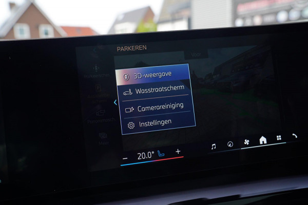 BMW i5 I5 eDrive40 M-pakket | Iconic Glow | Stoelkoeling | Panorama | BMW Driving Assistant| Harman/Kardon | 340PK | Swarovski |