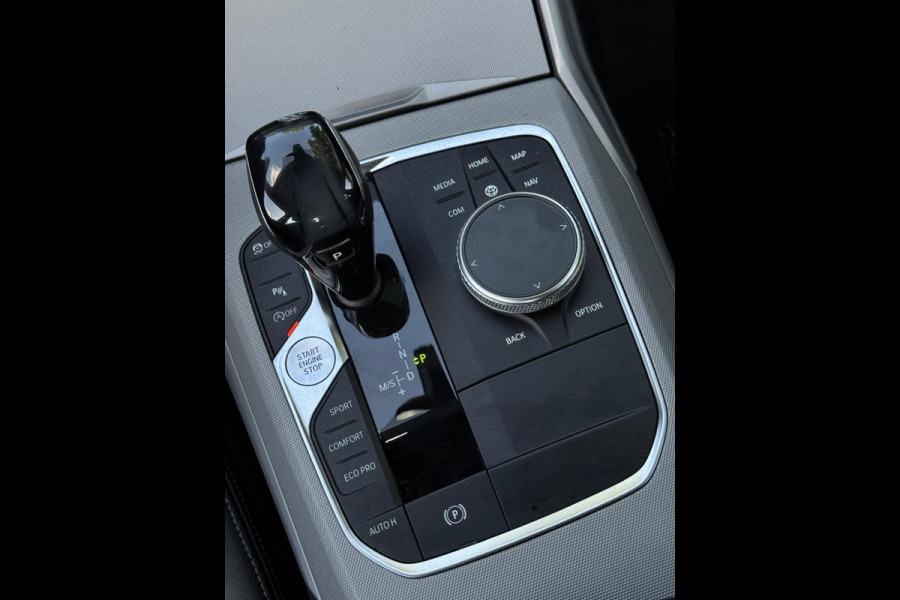 BMW 3-serie 320i High Executive Edition, nieuw model, Nederlandse auto met nationale auto pas